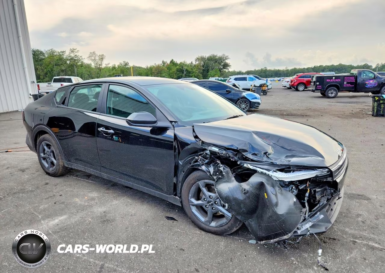 2025 Kia K4 Lxs VIN:3KPFT4DE0SE231957 - 4