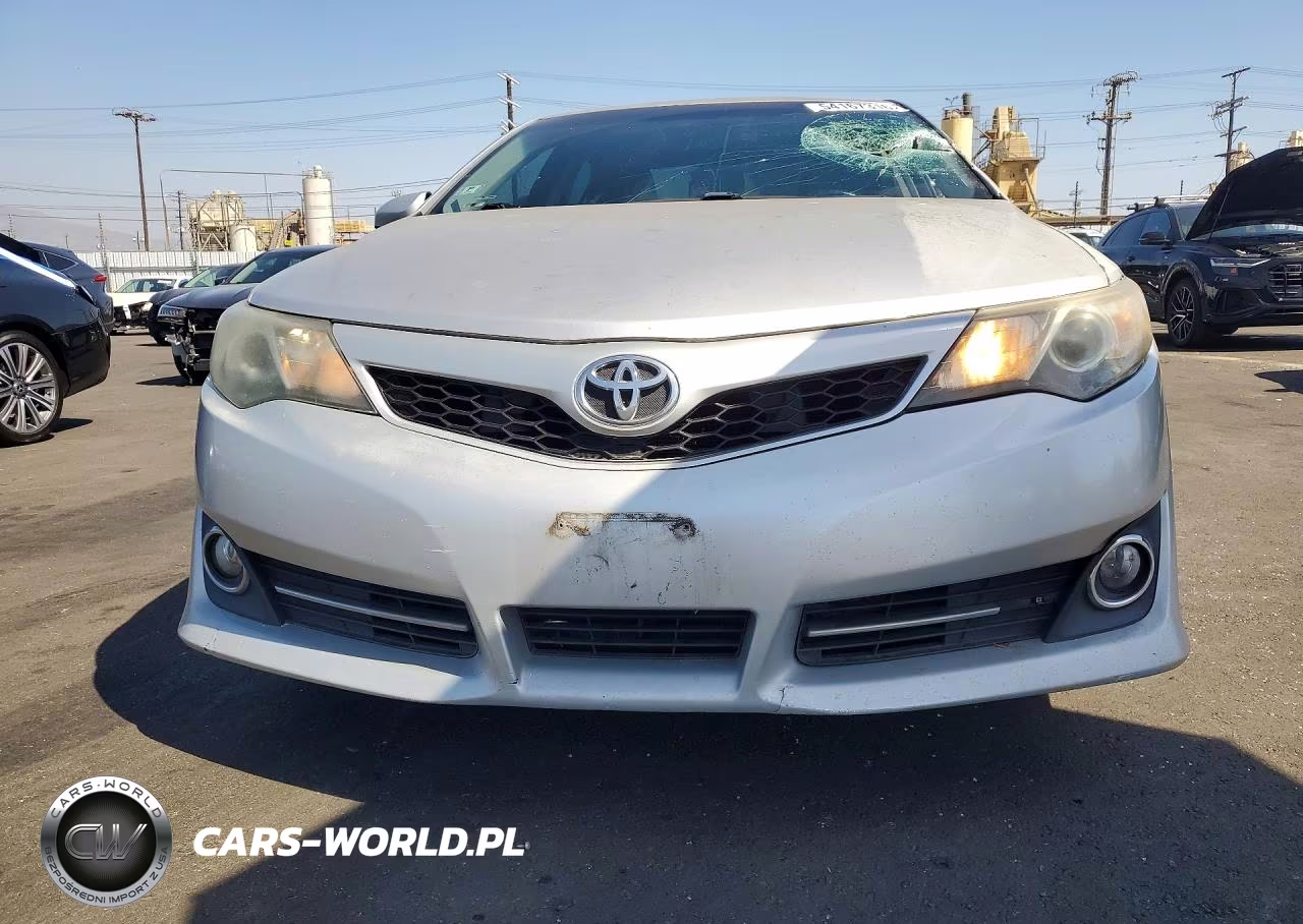 2014 Toyota Camry Se VIN:4T1BF1FK0EU371936 - 9