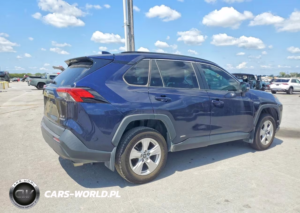2020 Toyota Rav4 Hybrid Xle VIN:2T3RWRFVXLW047923 - 3
