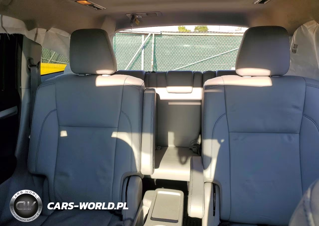 2019 Toyota Highlander Xle VIN:5TDJZRFH9KS989718 - 10