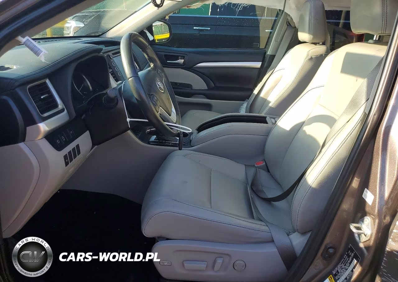 2019 Toyota Highlander Xle VIN:5TDJZRFH9KS989718 - 7