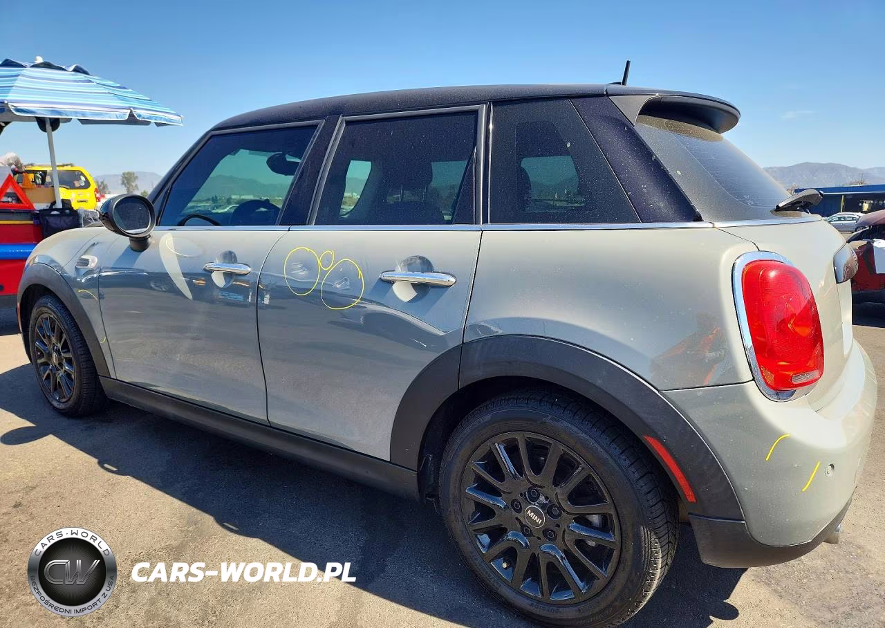 2018 Mini Cooper VIN:WMWXU1C58J2F80667 - 2