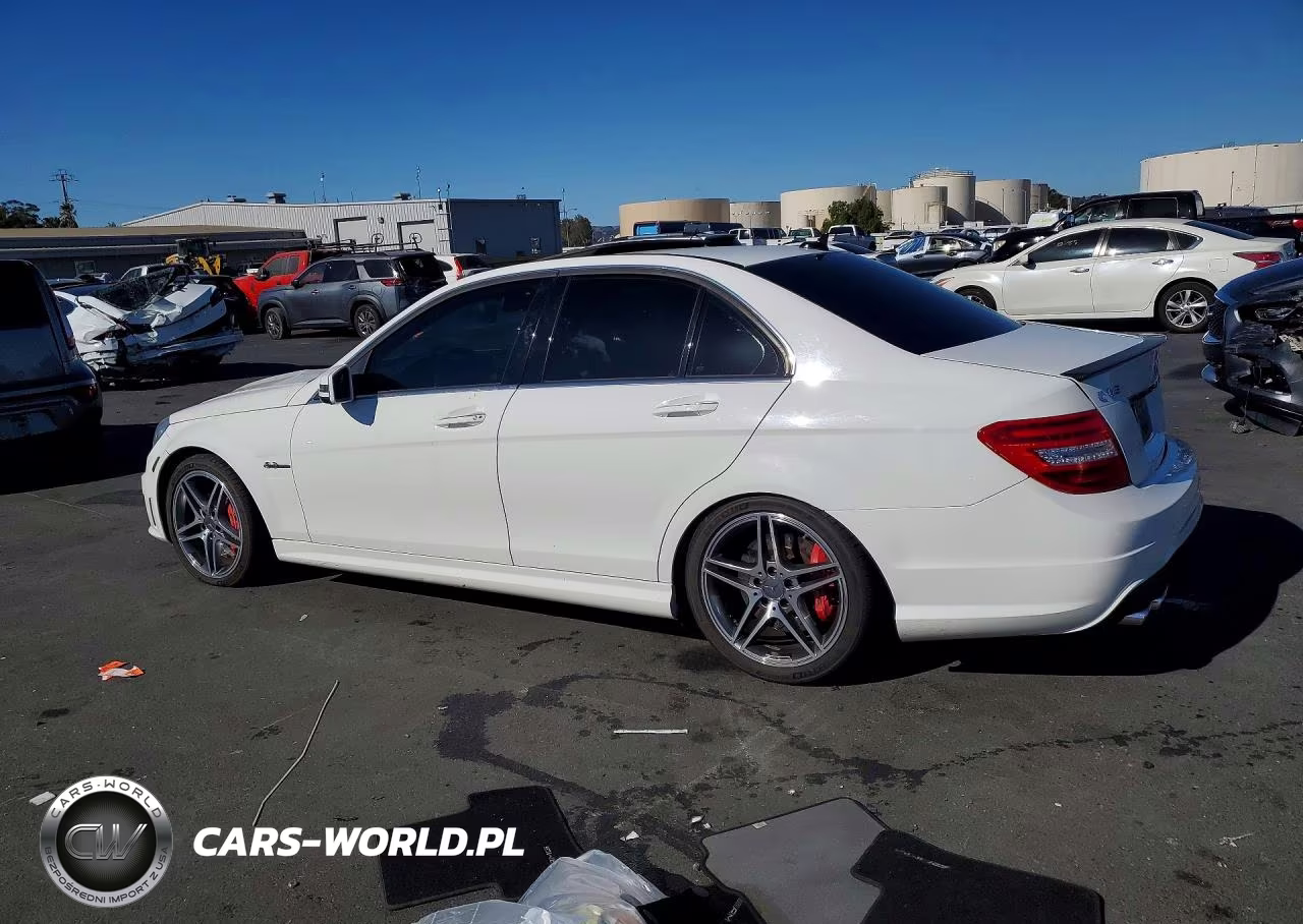 2013 Mercedes-Benz C 63 Amg VIN:WDDGF7HB0DA845433 - 2