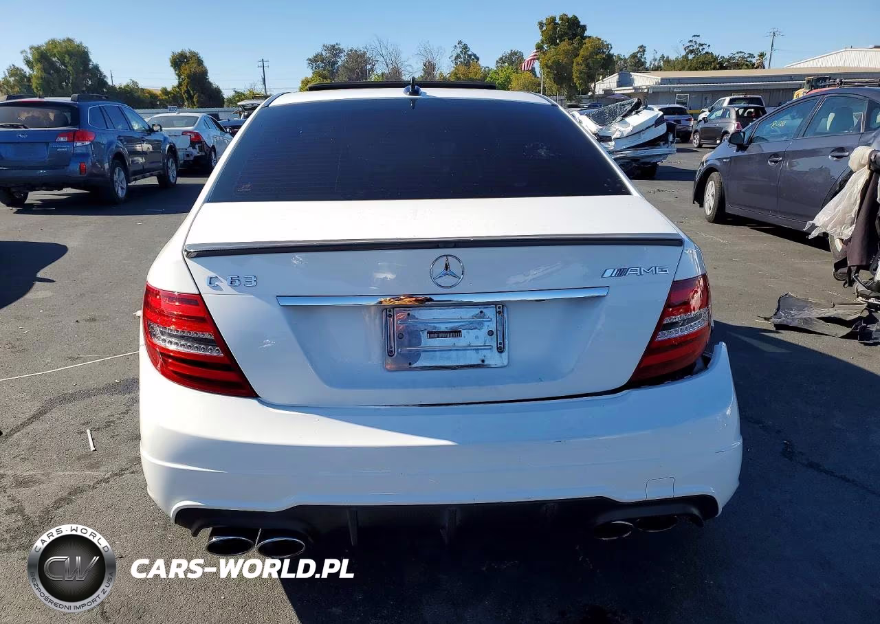 2013 Mercedes-Benz C 63 Amg VIN:WDDGF7HB0DA845433 - 6