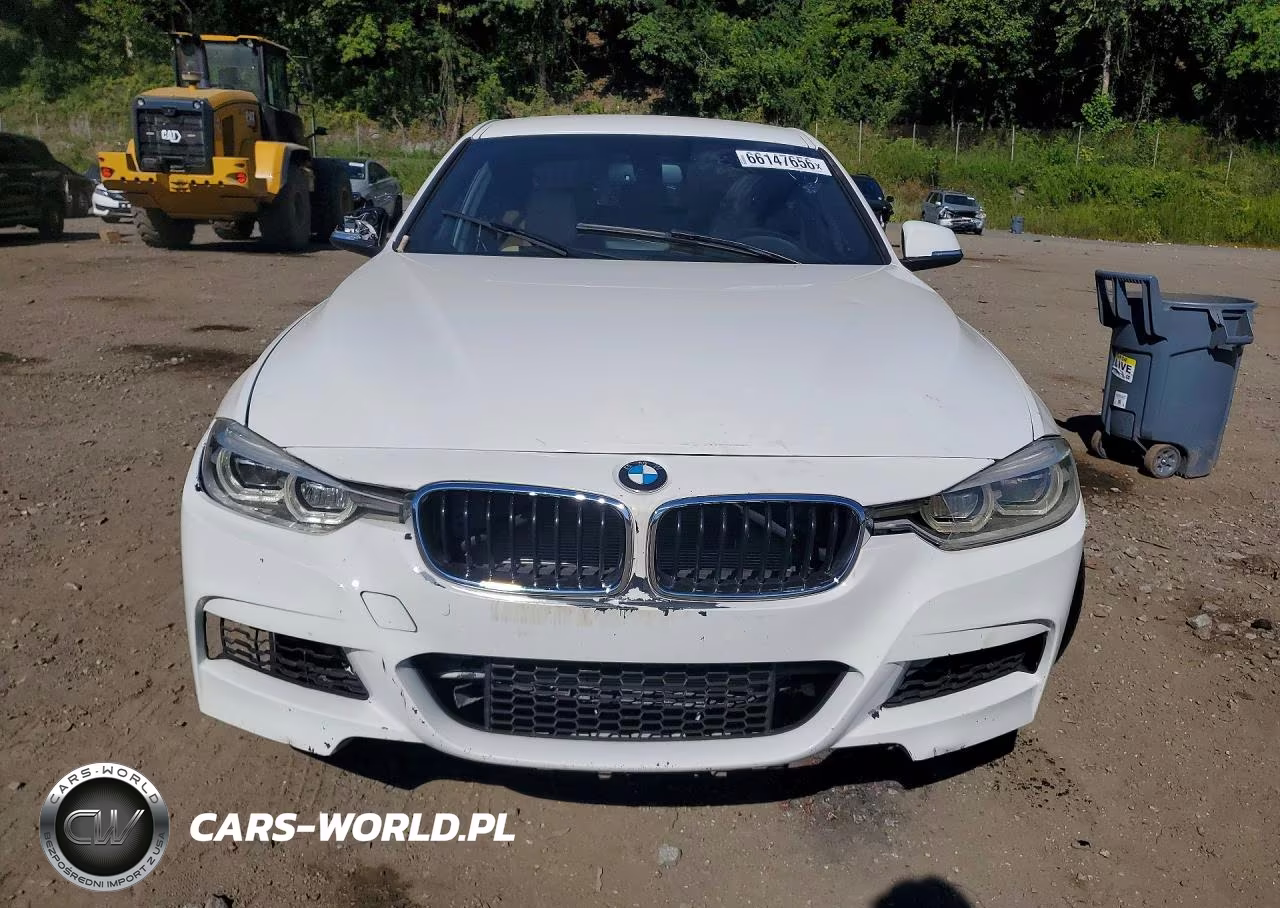 2018 BMW 330 Xi VIN:WBA8D9C50JEB35793 - 5
