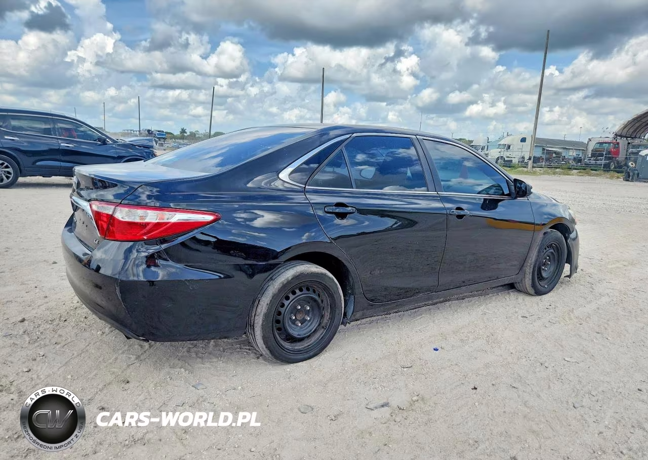 2017 Toyota Camry Le VIN:4T1BF1FK7HU760898 - 3