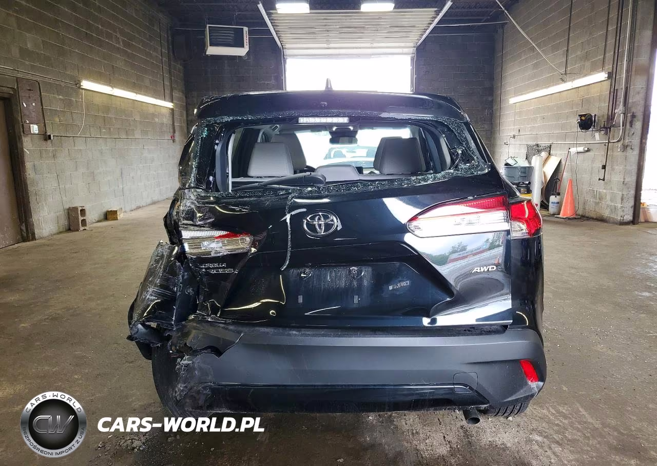 2025 Toyota Corolla Cross L VIN:7MUAAABG5SV125602 - 6