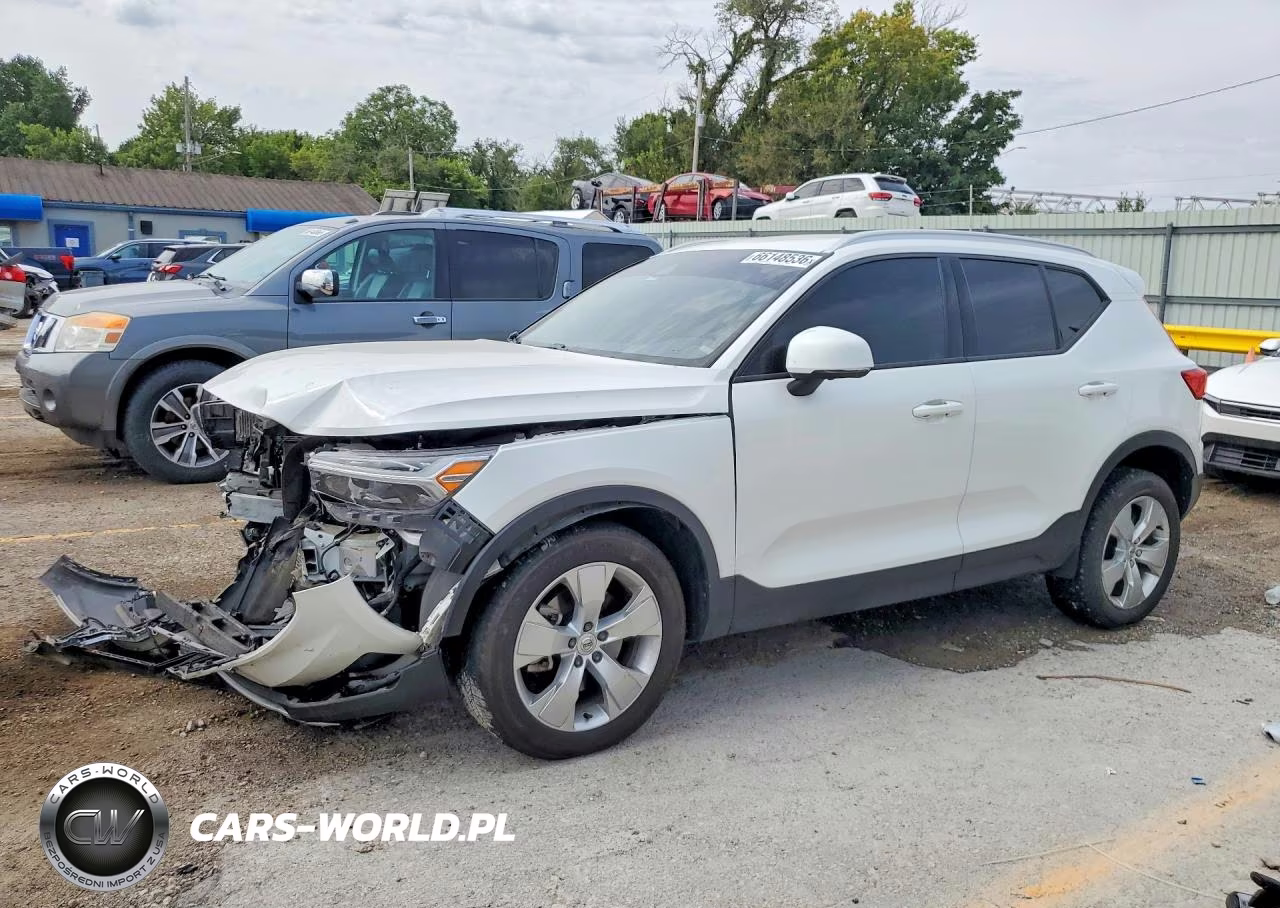 2022 Volvo Xc40 T4 Momentum VIN:YV4AC2HKXN2779901 - 1