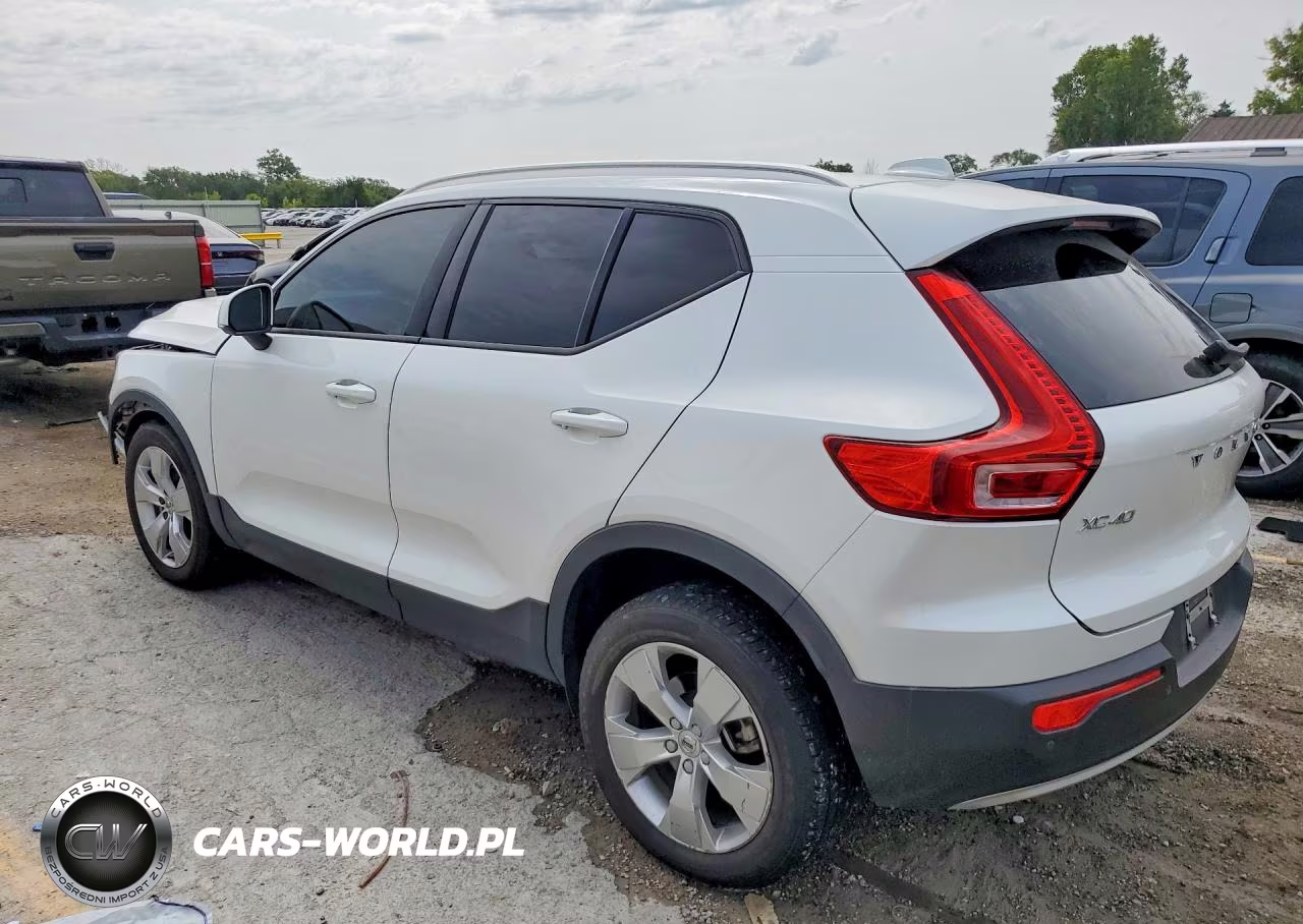 2022 Volvo Xc40 T4 Momentum VIN:YV4AC2HKXN2779901 - 2