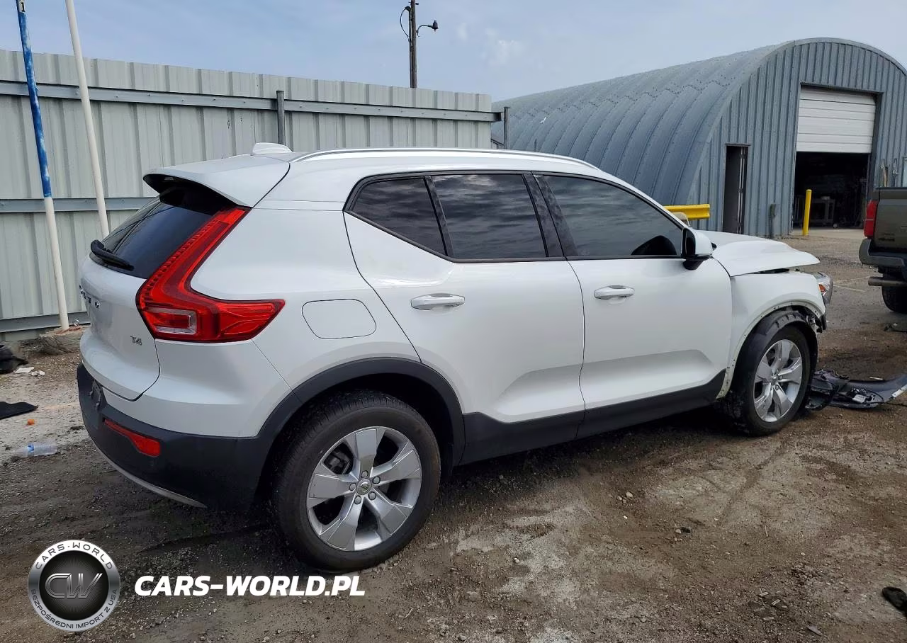 2022 Volvo Xc40 T4 Momentum VIN:YV4AC2HKXN2779901 - 3