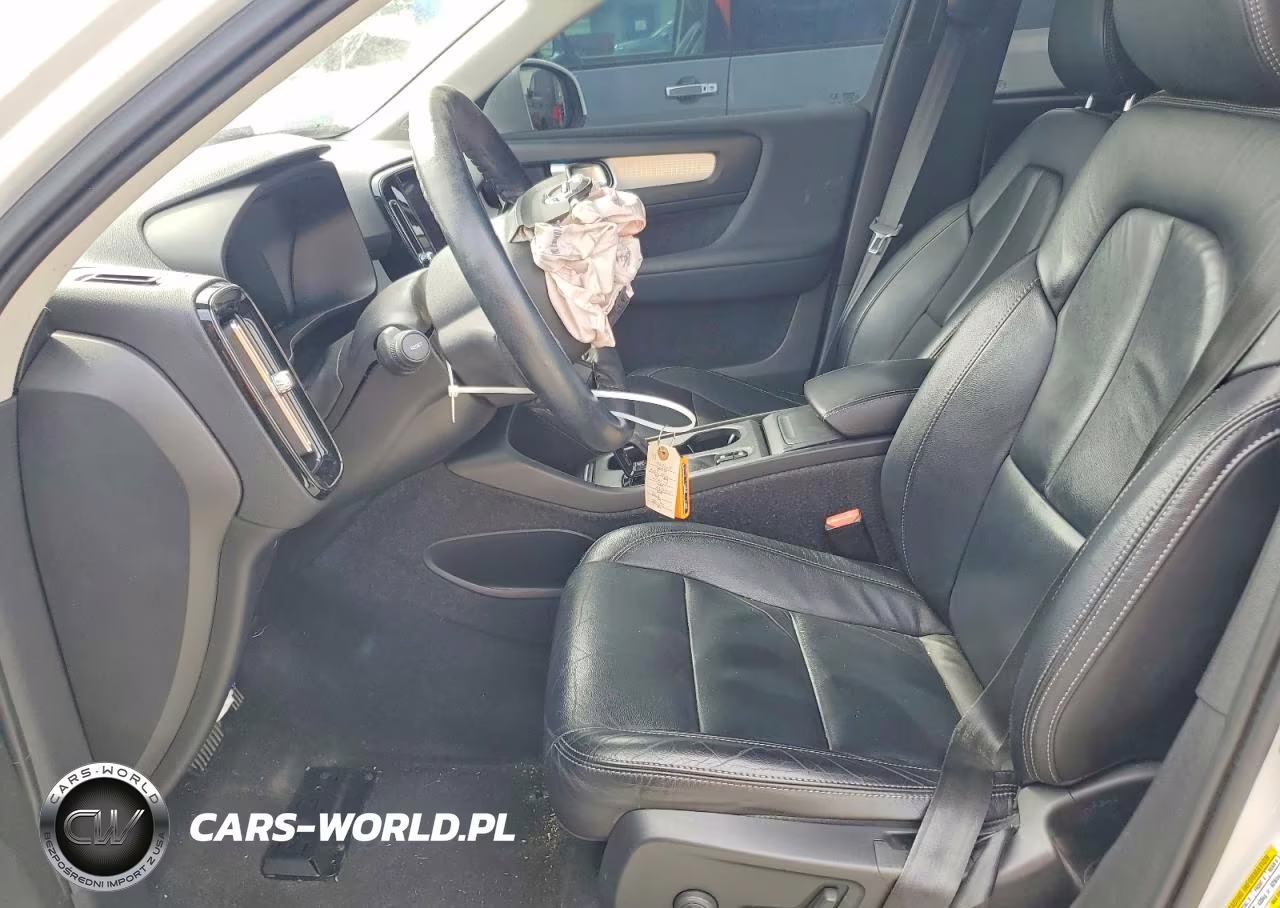 2022 Volvo Xc40 T4 Momentum VIN:YV4AC2HKXN2779901 - 7