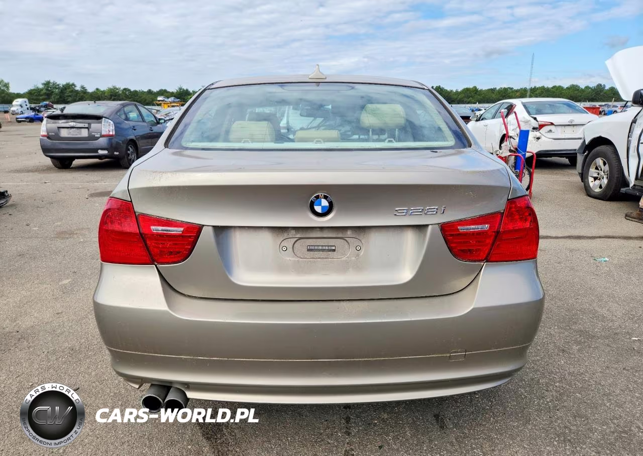 2009 BMW 328 Xi VIN:WBAPK73549A452336 - 6