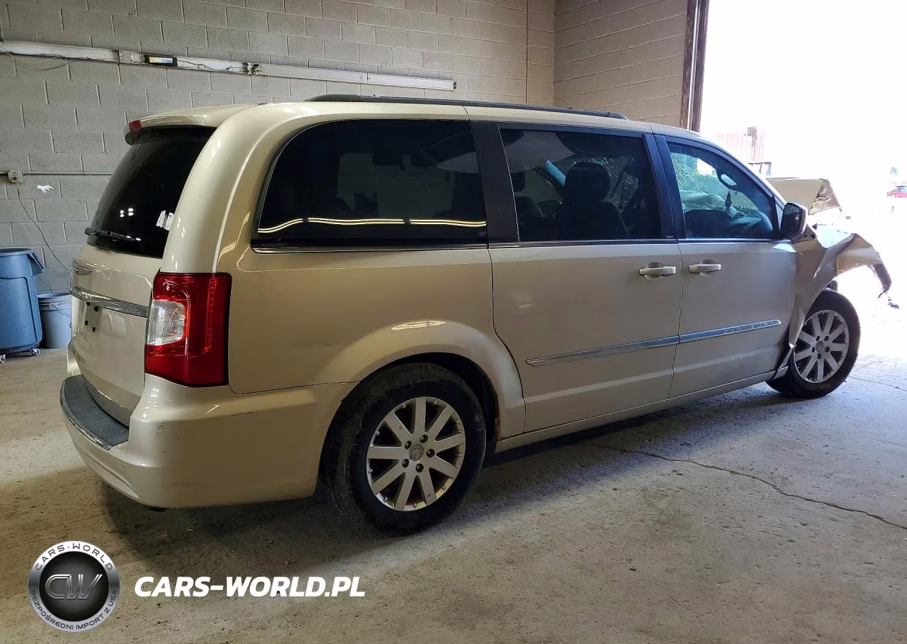 2014 Chrysler Town & Country Touring VIN:2C4RC1BG1ER143616 - 3