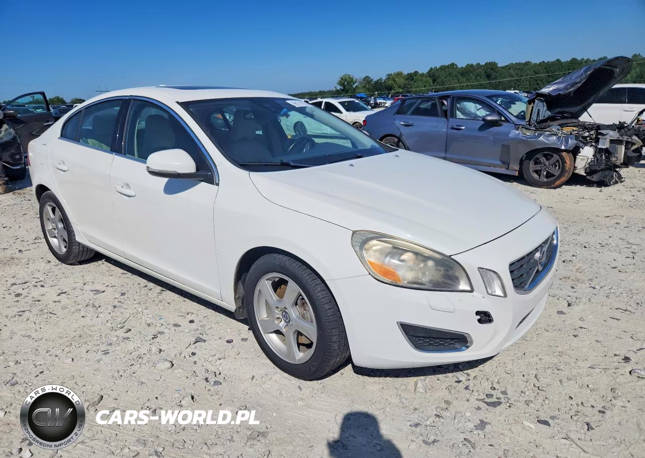 2013 Volvo S60 T5 VIN:YV1612FS4D2206311 - 4