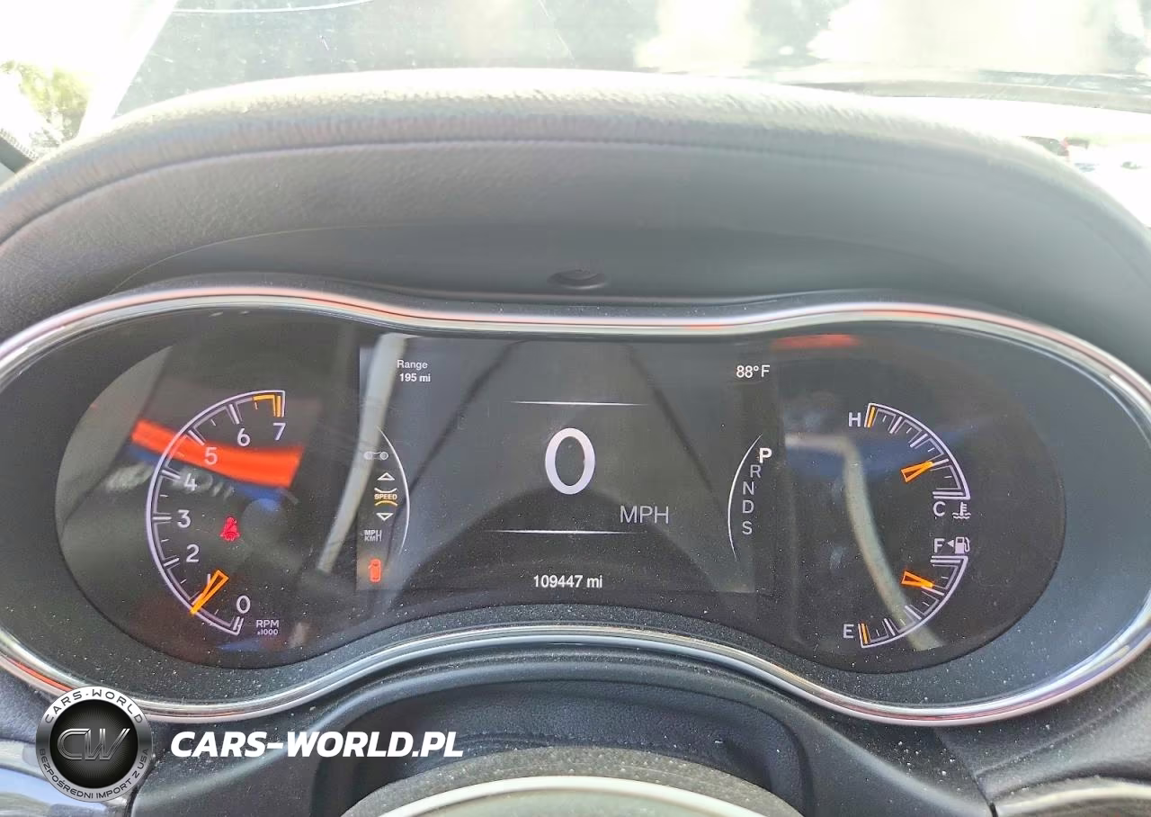 2015 Jeep Grand Cherokee Overland VIN:1C4RJECG5FC144175 - 9
