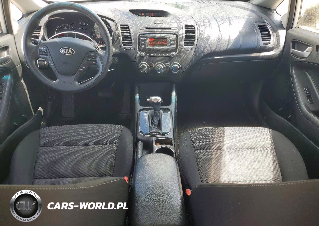 2018 Kia Forte Lx VIN:3KPFK4A73JE231619 - 8
