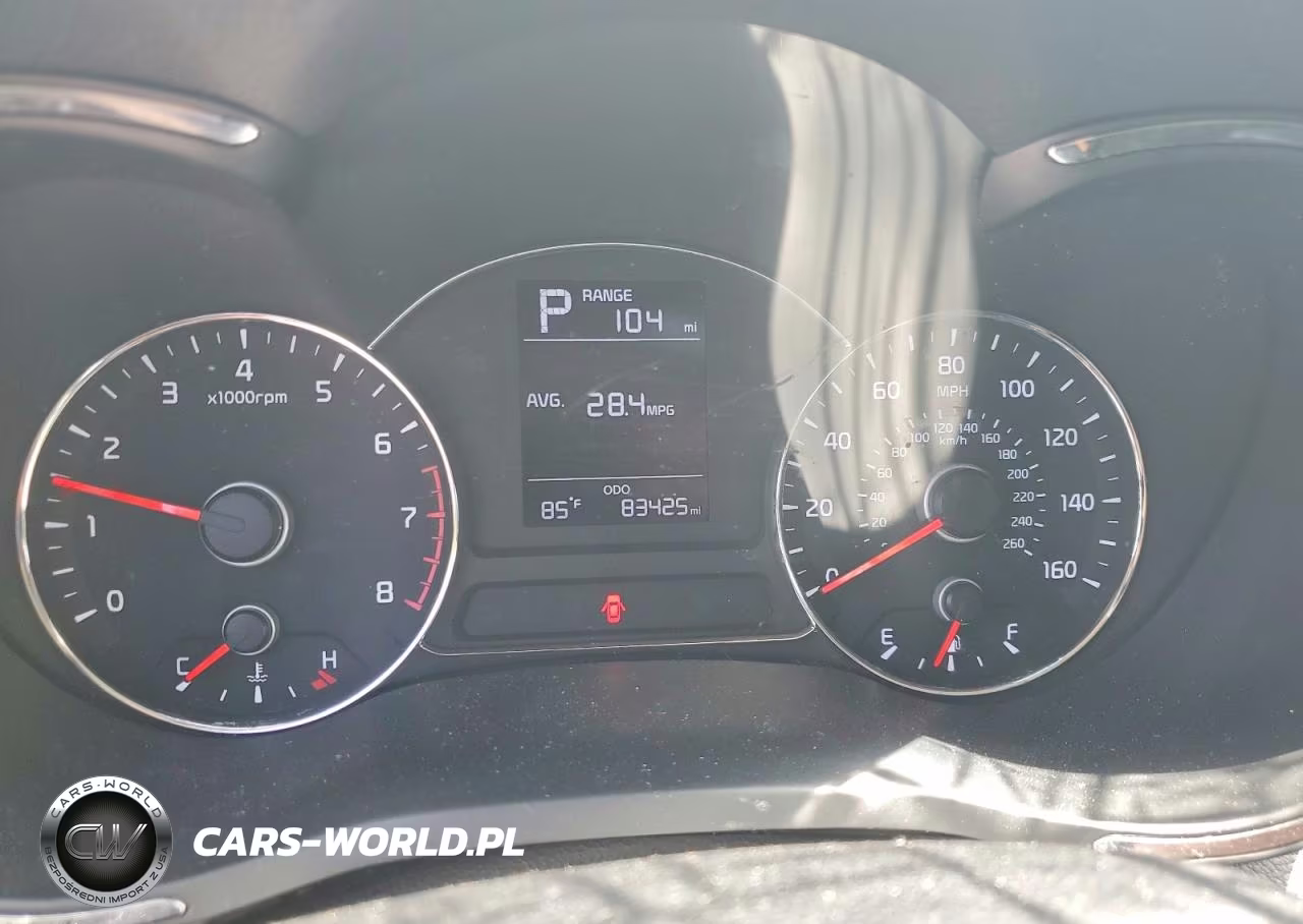 2018 Kia Forte Lx VIN:3KPFK4A73JE231619 - 9