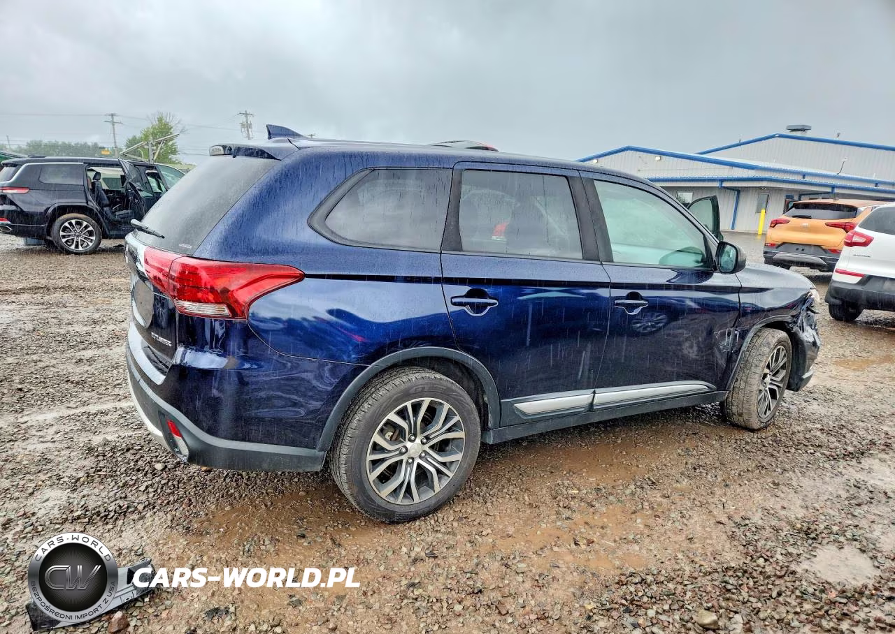 2018 Mitsubishi Outlander Se VIN:JA4AZ3A3XJJ003031 - 3