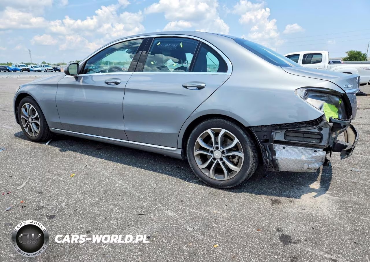 2016 Mercedes-Benz C 300 VIN:55SWF4JB3GU127898 - 2