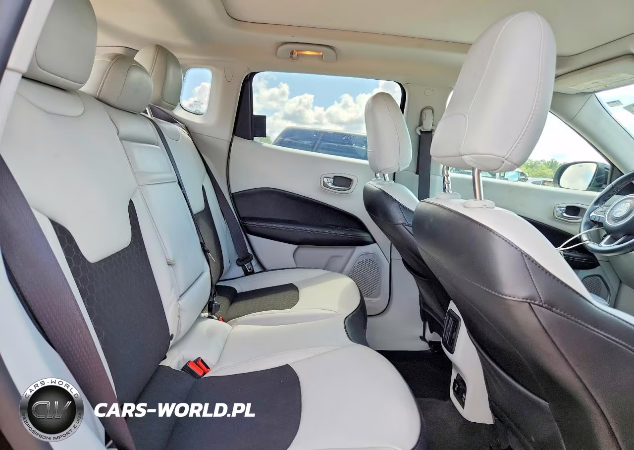 2019 Jeep Compass Latitude VIN:3C4NJCBB5KT832295 - 10