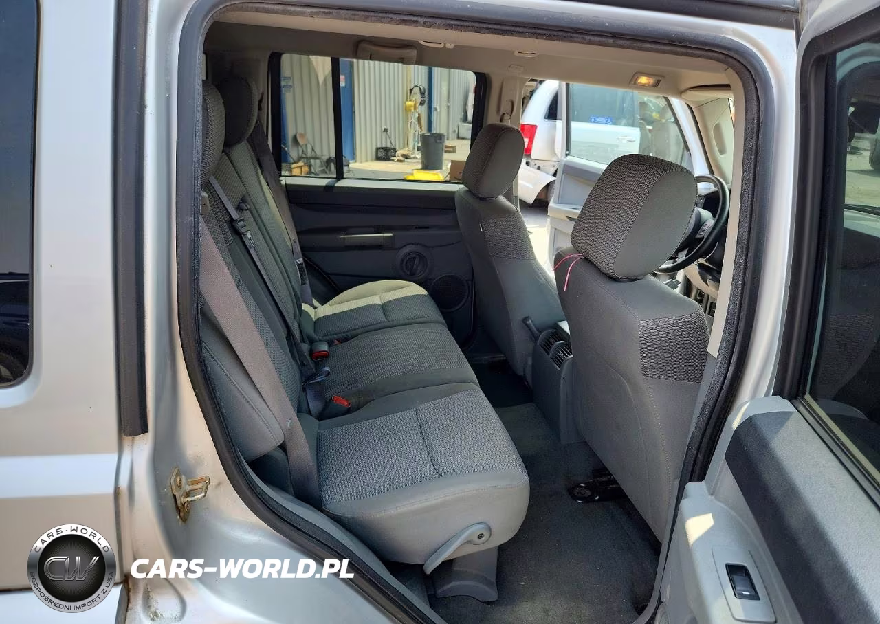 2007 Jeep Commander VIN:1J8HG48K67C604522 - 11