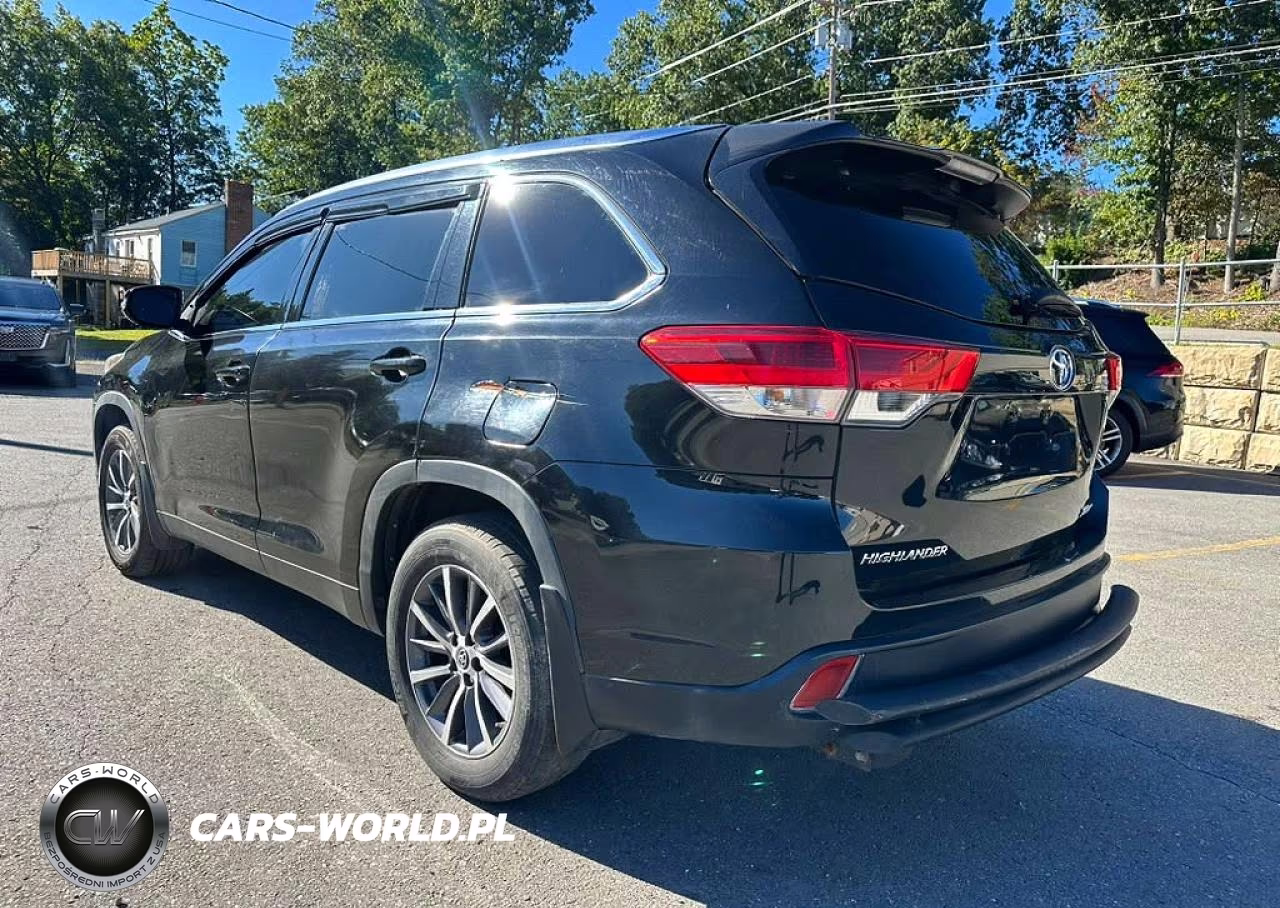 2019 Toyota Highlander Xle VIN:5TDJZRFHXKS606062 - 2