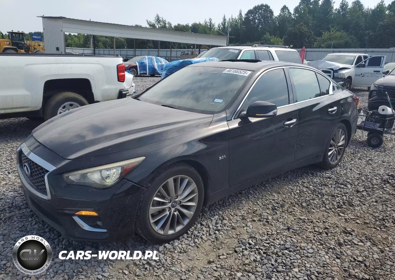 2018 Infiniti Q50 Luxe – zdjęcie 1 z 12