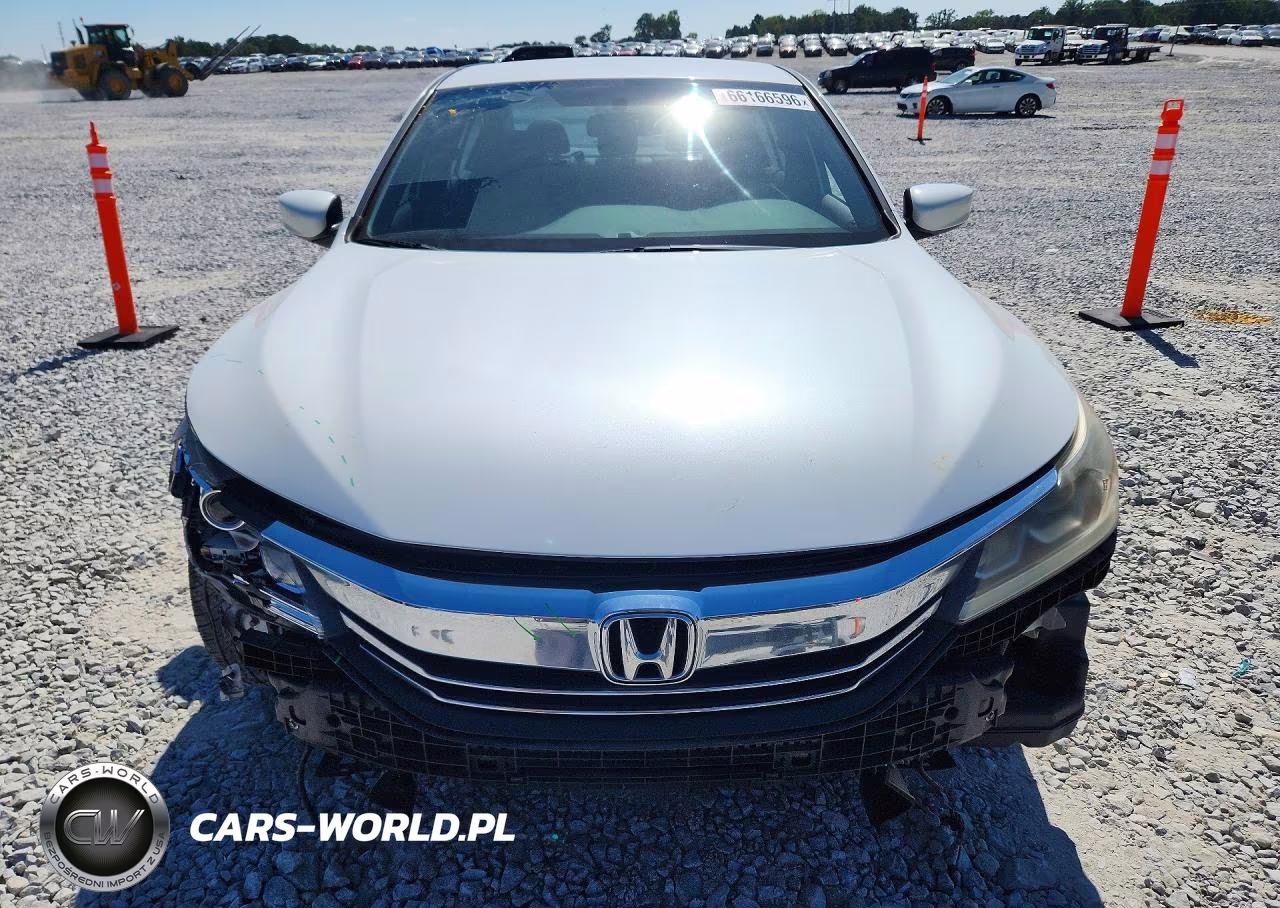 2016 Honda Accord Sport VIN:1HGCR2F59GA085878 - 5
