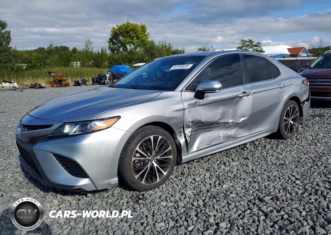 2018 Toyota Camry Se VIN:4T1B11HK8JU073284 - 1