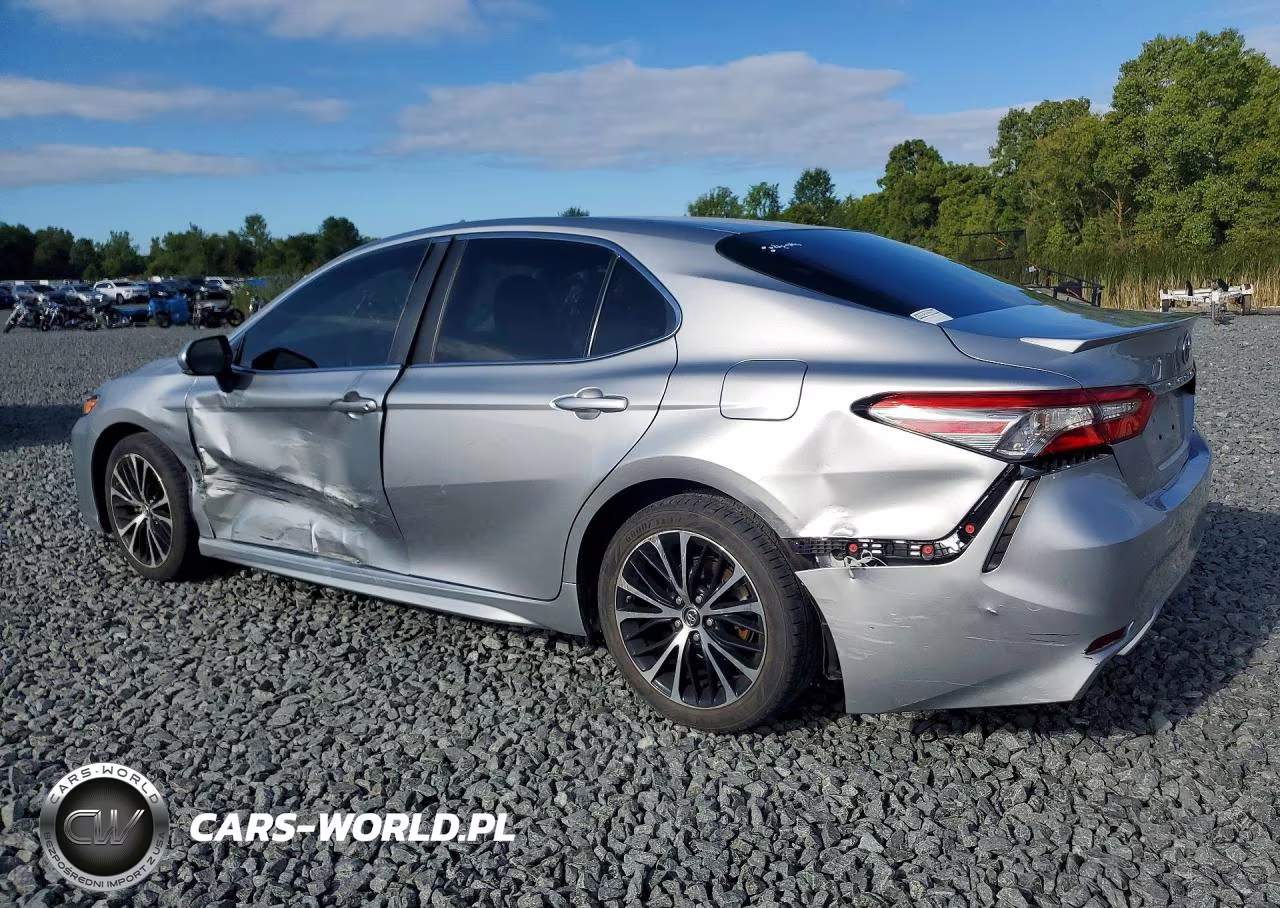 2018 Toyota Camry Se VIN:4T1B11HK8JU073284 - 2