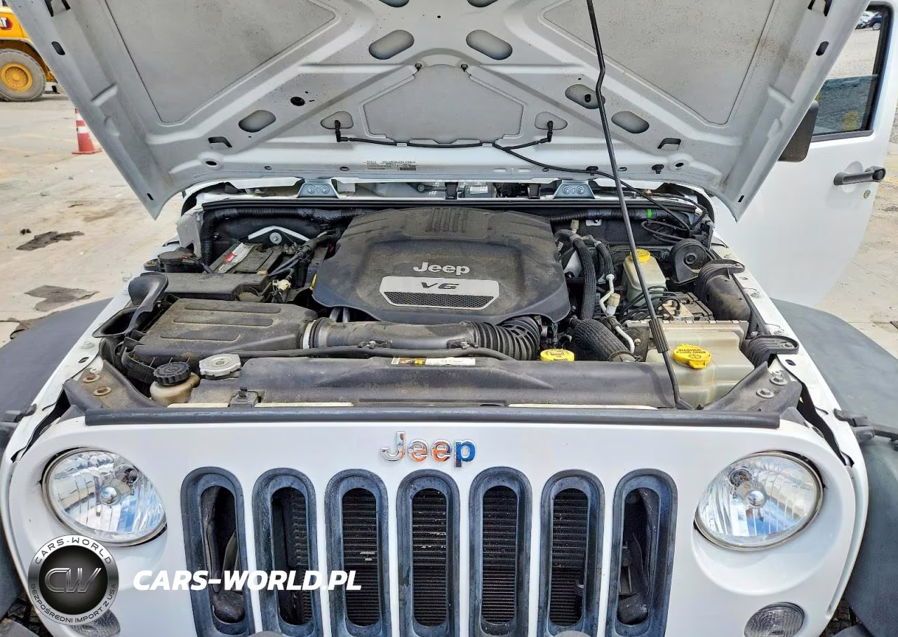 2015 Jeep Wrangler Unlimited Sport VIN:1C4BJWDG0FL605546 - 12