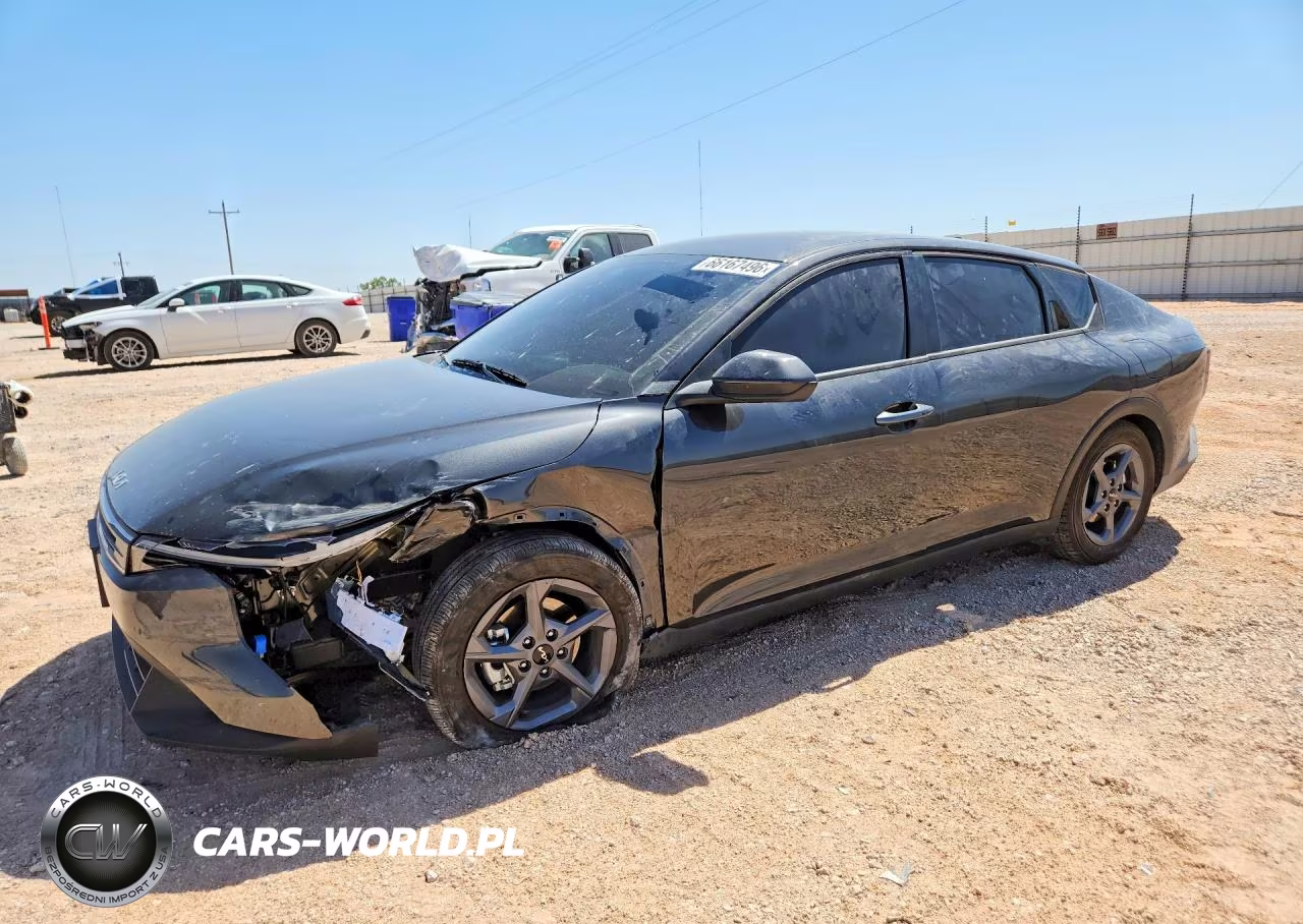 2026 Kia K4 Lxs VIN:3KPFT4DE0TE335964 - 1