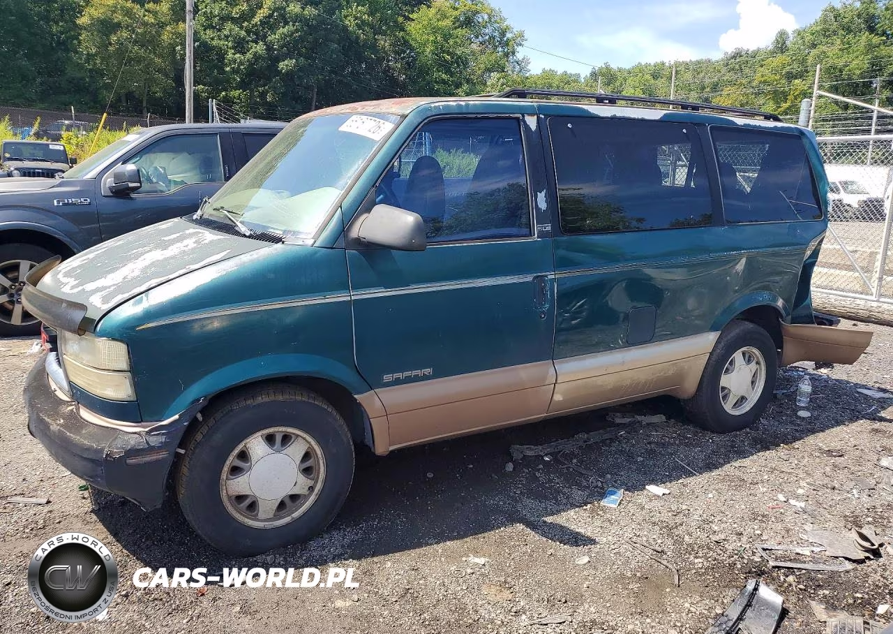 1997 GMC Safari Xt