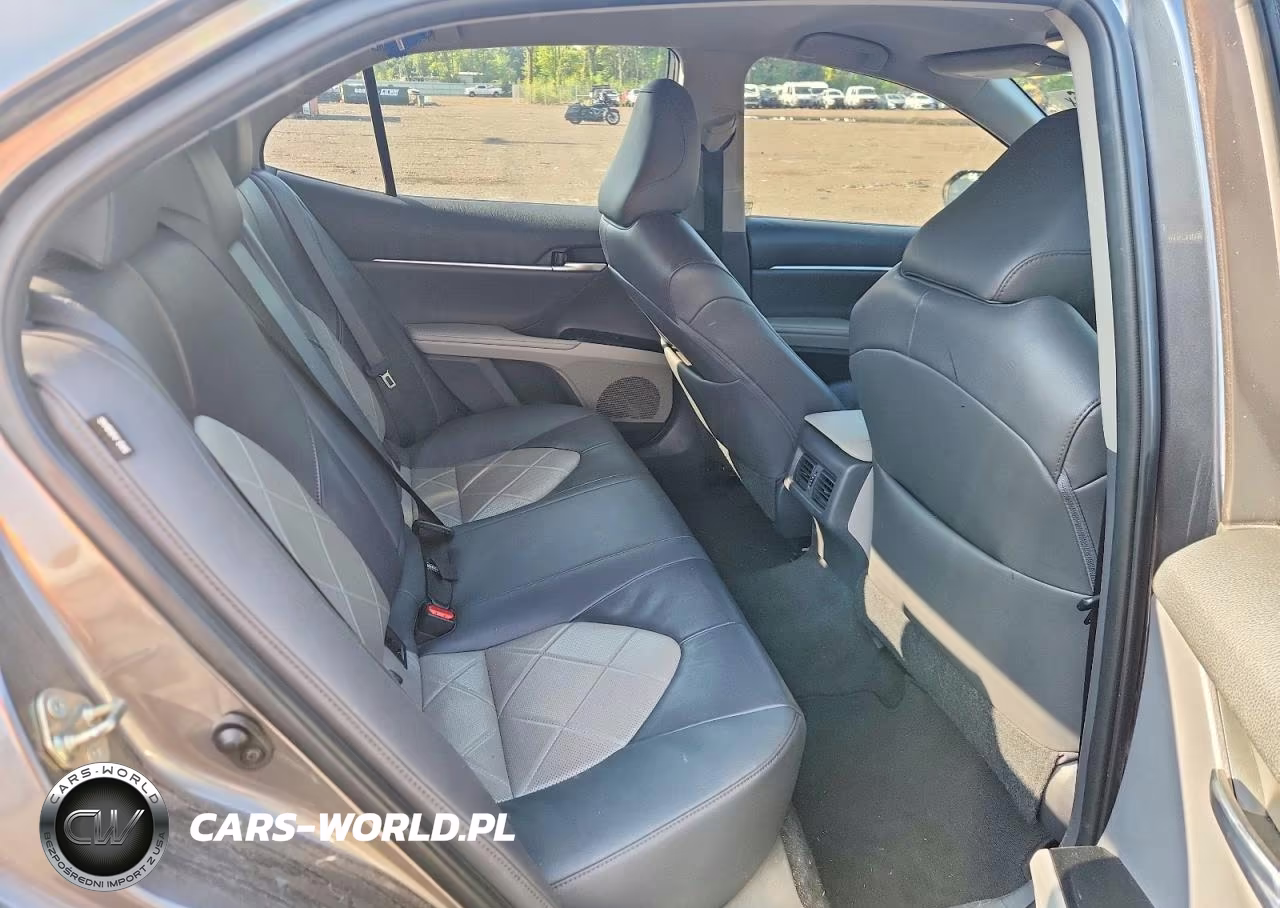 2019 Toyota Camry Xle VIN:4T1B11HK6KU296764 - 10
