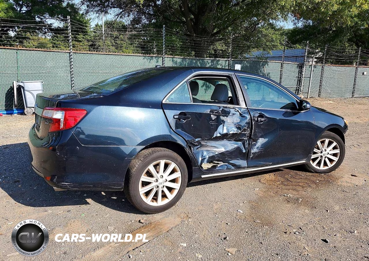 2014 Toyota Camry Xle VIN:4T1BF1FK8EU462002 - 3