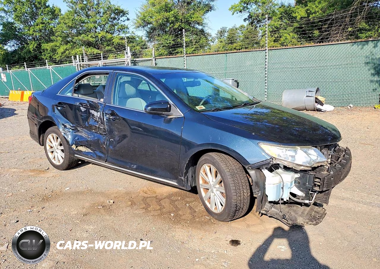 2014 Toyota Camry Xle VIN:4T1BF1FK8EU462002 - 4
