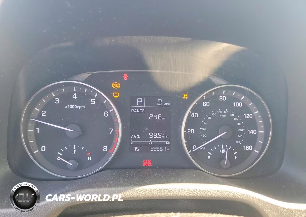 2017 Hyundai Elantra Se VIN:5NPD84LF4HH194547 - 9