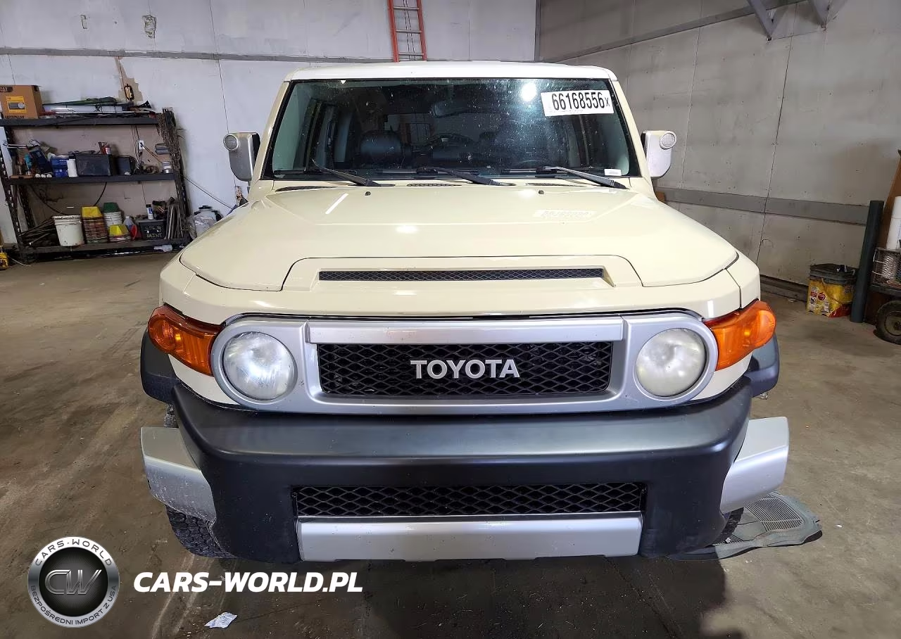 2008 Toyota Fj Cruiser Base VIN:JTEBU11F58K023985 - 5
