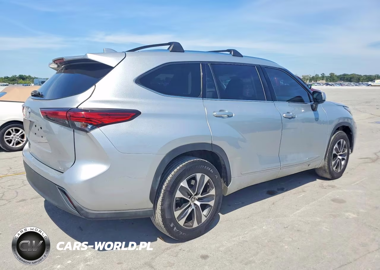 2020 Toyota Highlander Xle VIN:5TDGZRAH6LS512067 - 3