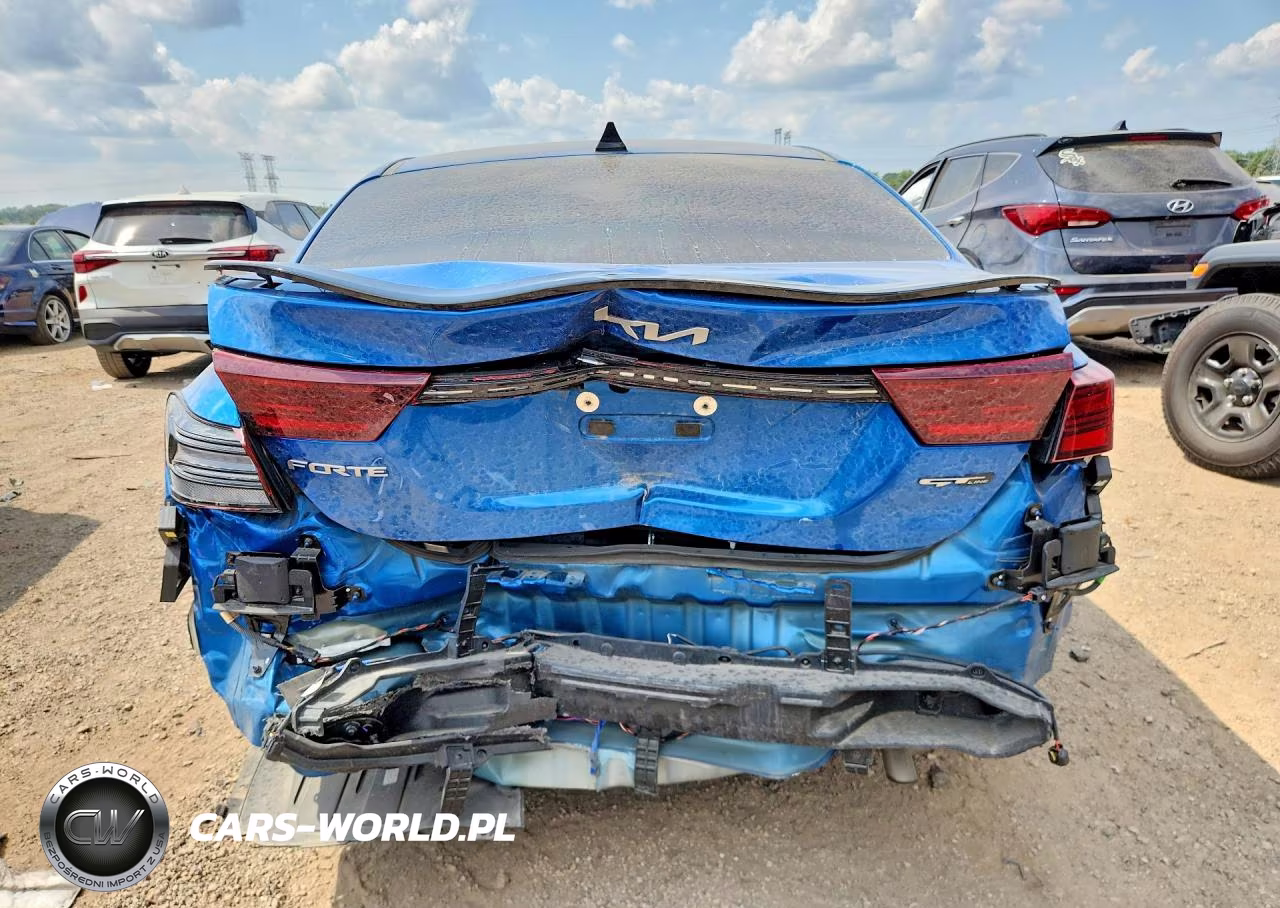 2023 Kia Forte Gt Line VIN:3KPF54AD1PE616098 - 6