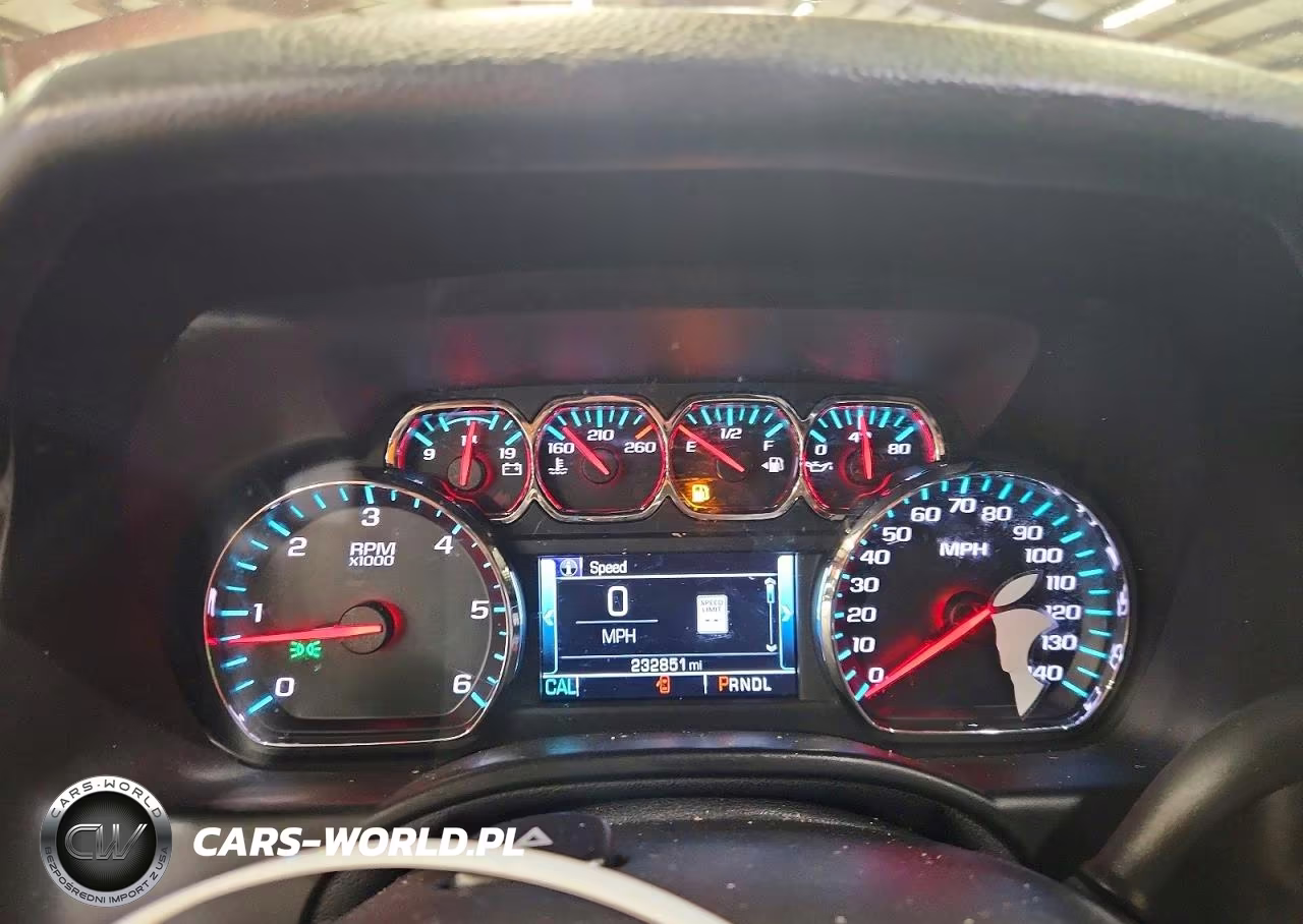 2019 Chev Suburban K VIN:1GNSKHKC4KR150174 - 9