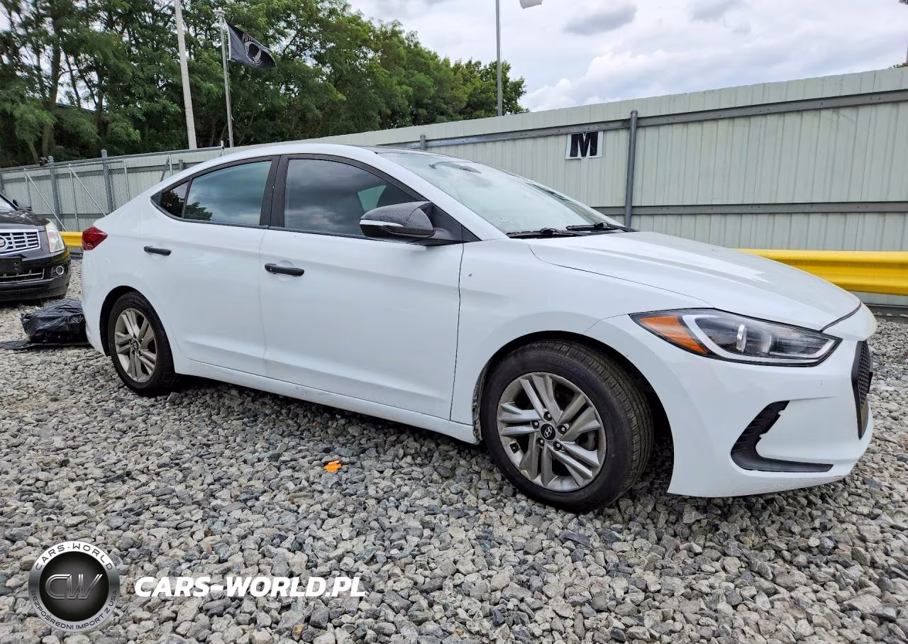 2018 Hyundai Elantra Sel VIN:5NPD84LF8JH344276 - 4