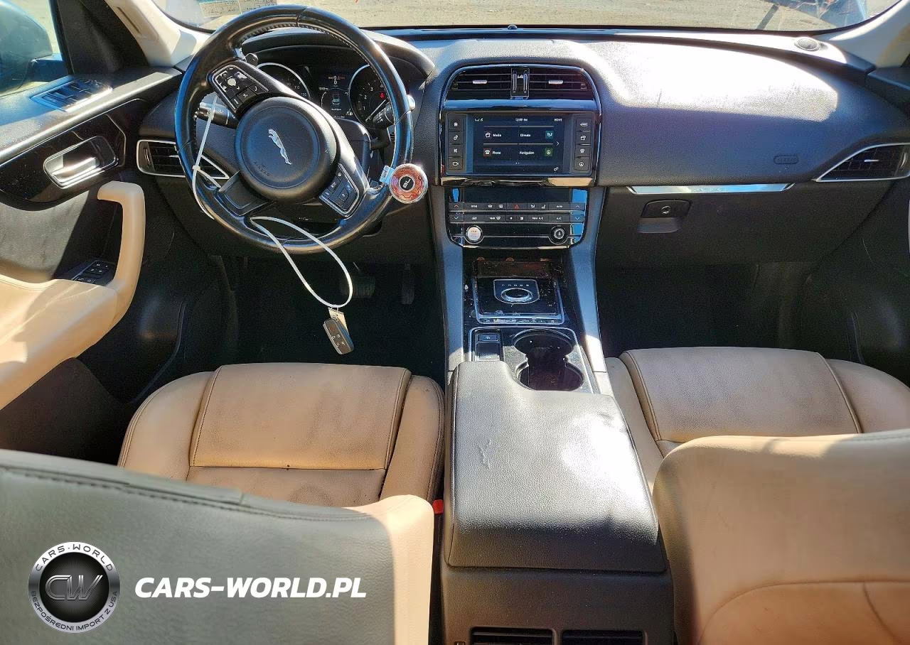 2017 Jaguar F-Pace Premium VIN:SADCJ2BV6HA499671 - 8