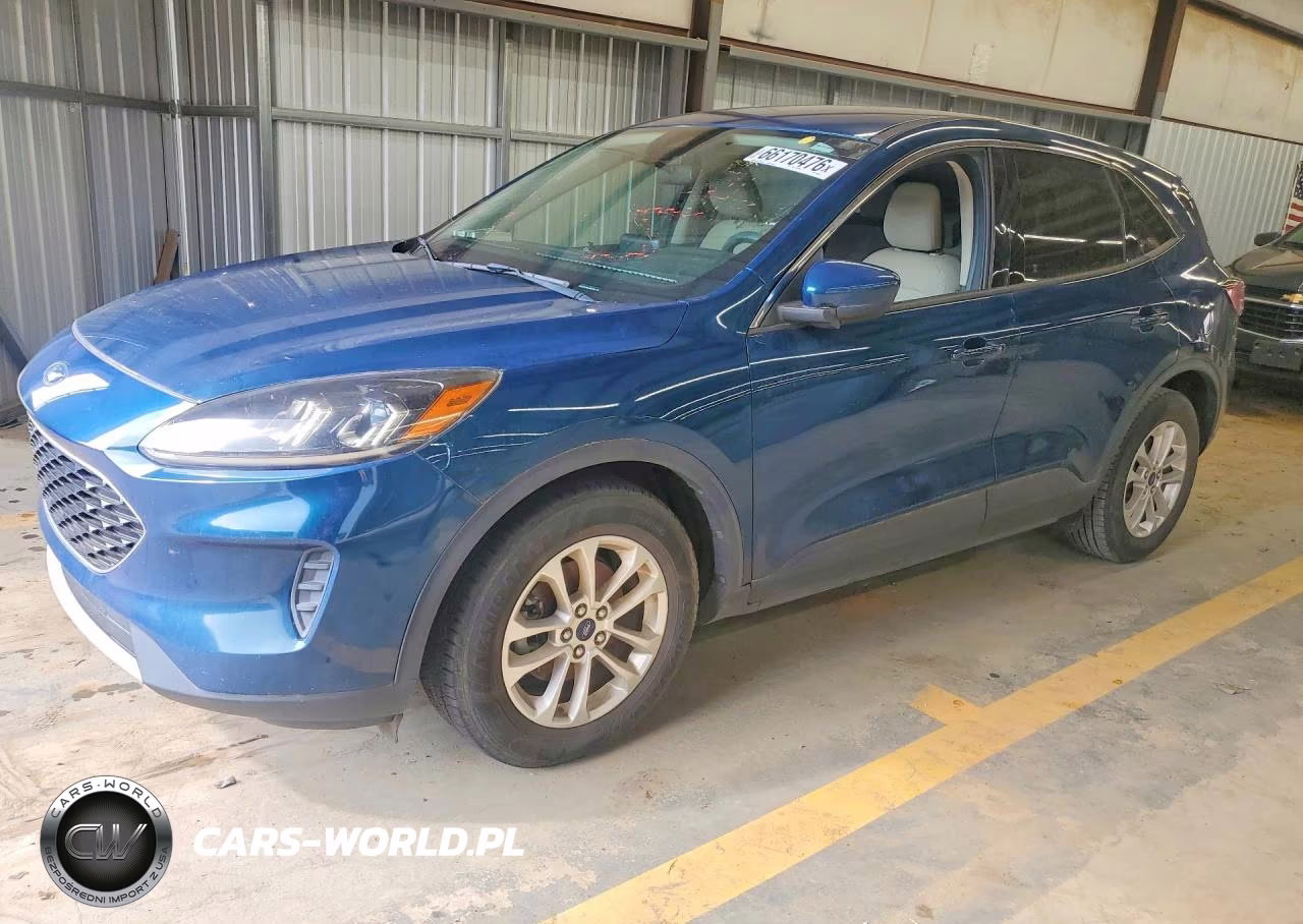 2020 Ford Escape Se