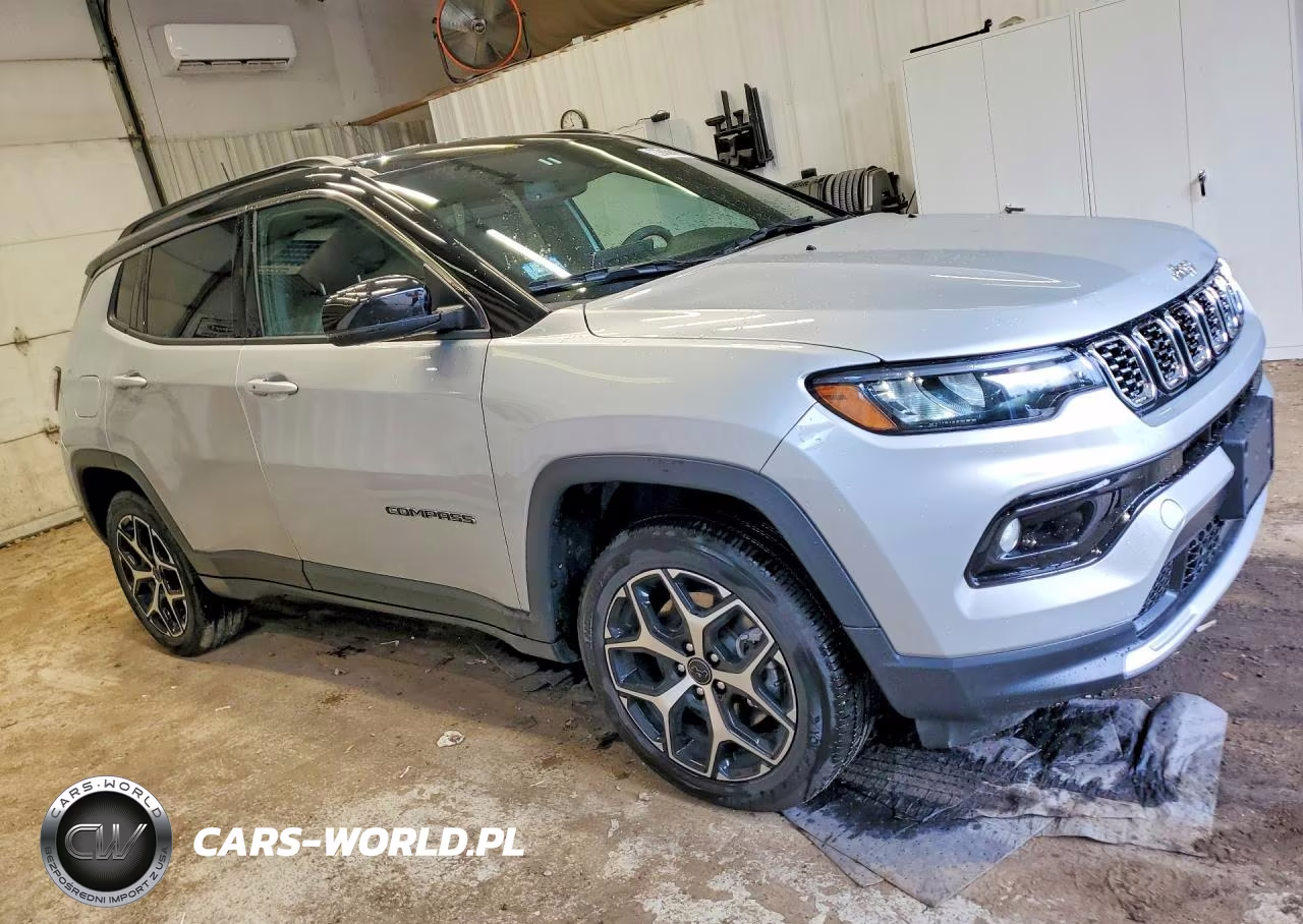2025 Jeep Compass Limited VIN:3C4NJDCNXST580638 - 4