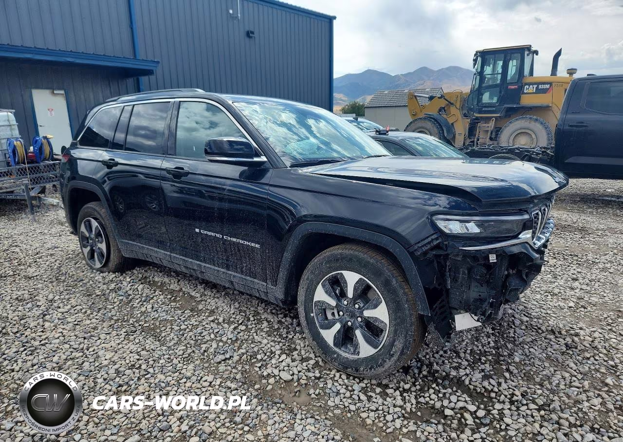 2025 Jeep Grand Cherokee 4Xe VIN:1C4RJYB6XS8692423 - 4