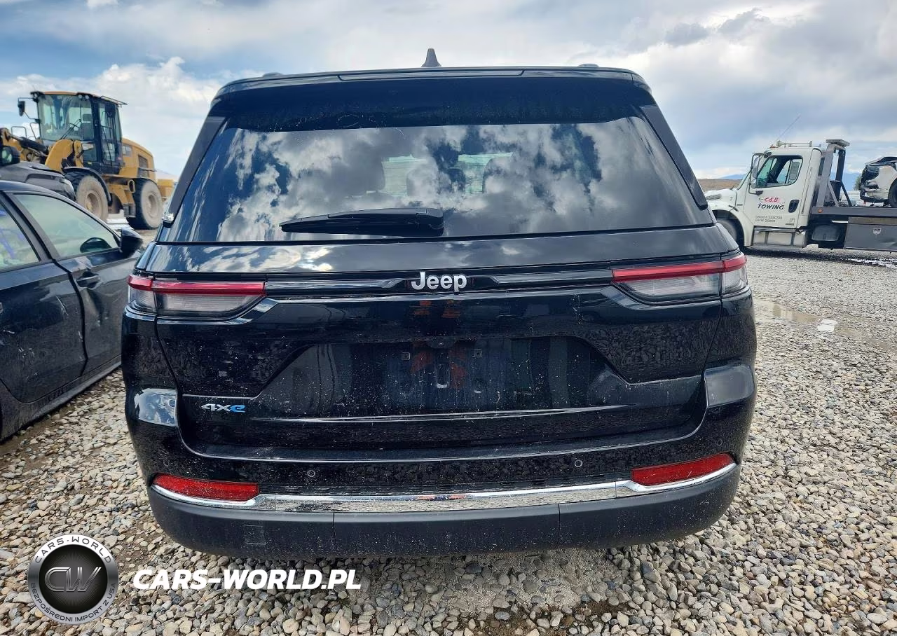 2025 Jeep Grand Cherokee 4Xe VIN:1C4RJYB6XS8692423 - 6