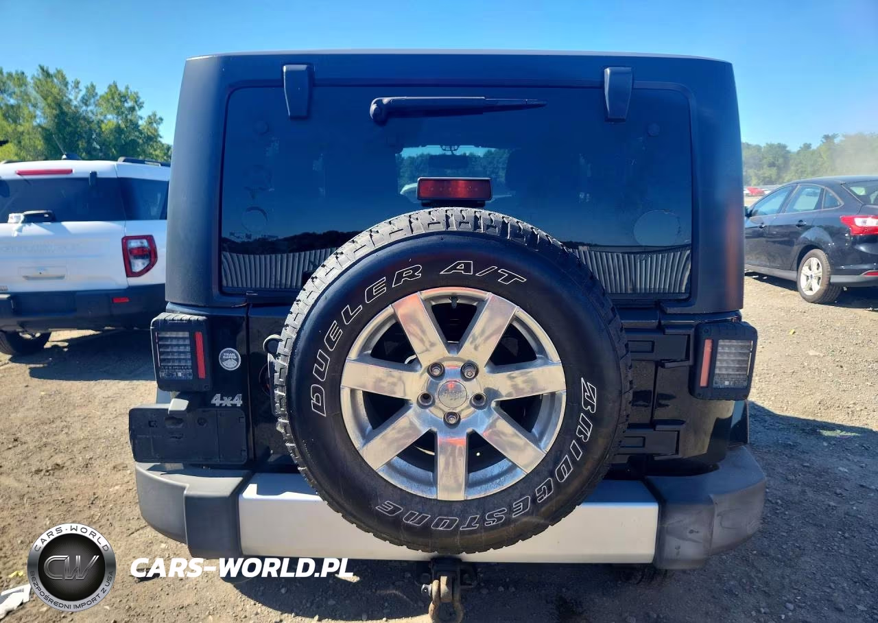 2015 Jeep Wrangler Sahara VIN:1C4AJWBG9FL569838 - 6