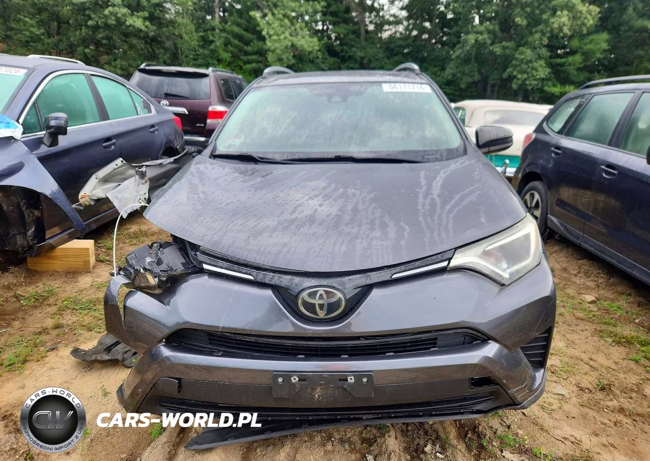 2018 Toyota Rav4 Le VIN:JTMBFREV6JJ251245 - 5