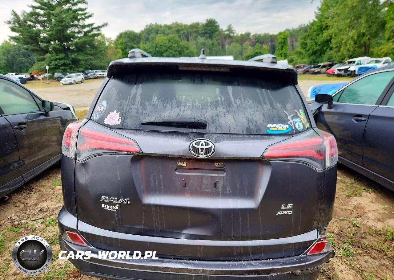2018 Toyota Rav4 Le VIN:JTMBFREV6JJ251245 - 6